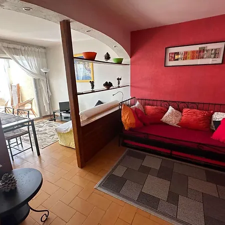 Grand T2 Avec Loggia Et Terrasse A Proximite Du Port De Mandrier Et Des Plages Apartman *