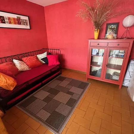 Grand T2 Avec Loggia Et Terrasse A Proximite Du Port De Mandrier Et Des Plages Apartment